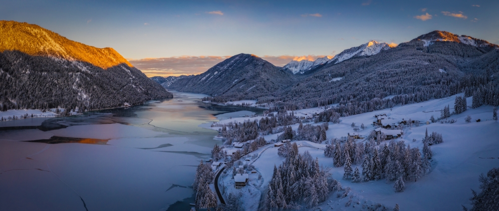 Jezero Weissensee Rakousko