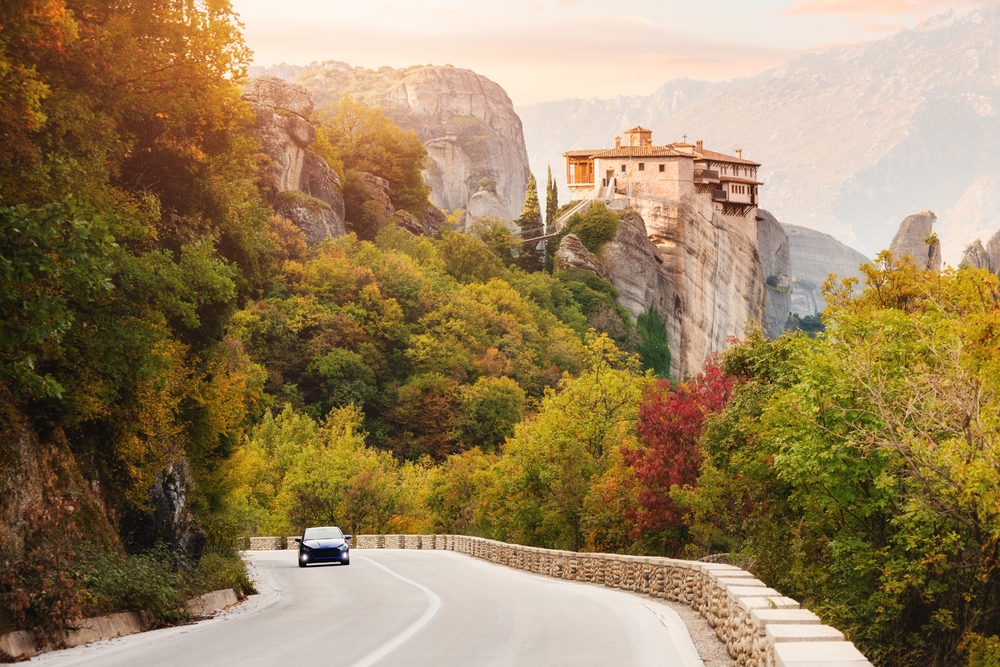 Cesta vedoucí ke klášteru Meteora, Řecko