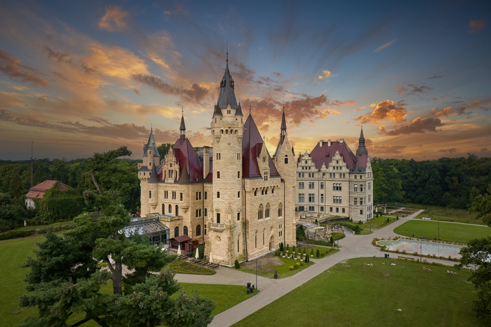 Zámek Mošna, Polsko