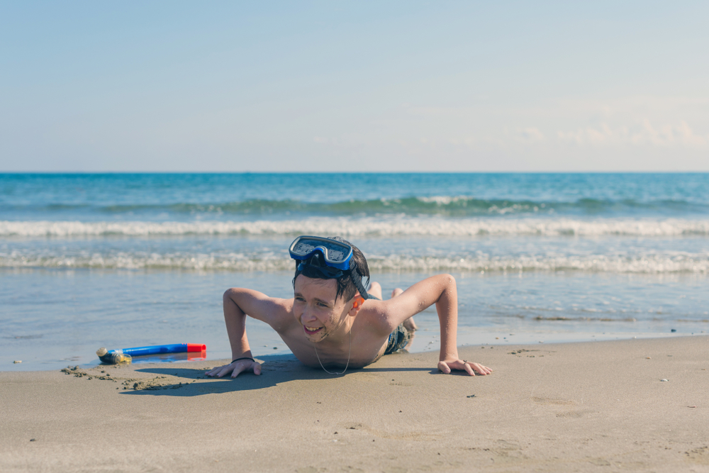 dítě se šnorchlem