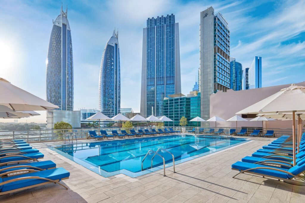 hotel-spojené-arabské-emiráty-Rose-Rayhaan-by-Rotana