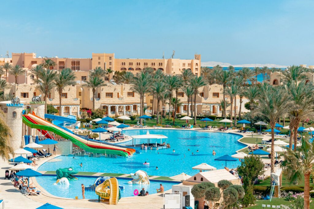Nejlepší hotely v Hurghadě: TOP 7, které opravdu stojí za to 5 royal-lagoons-aqua-park-resort-spa-hurghada