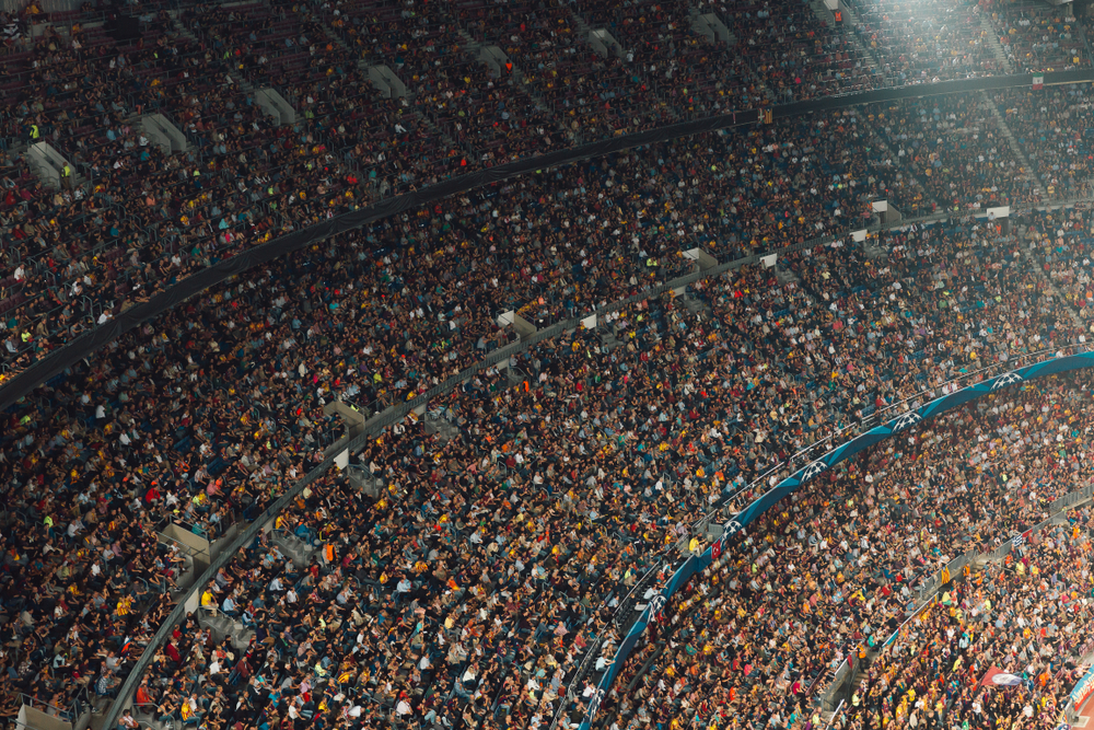 Dav na stadionu Camp Nou v Barceloně