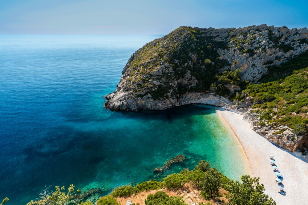 zátoka Grama Bay v Albánii