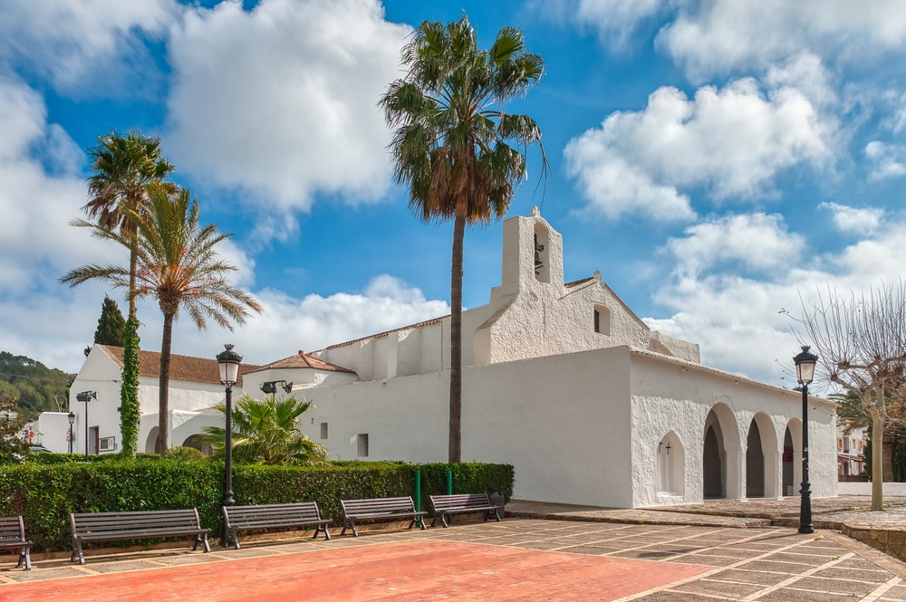 Novinka v TUI! Dovolená na Ibize – jedinečný baleárský ostrov 5 Kostel San Carlos Ibiza