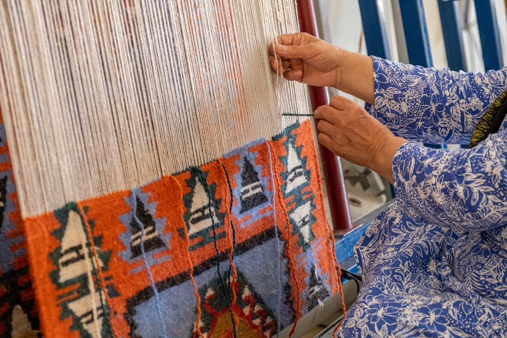 Suvenýry od Černého moře – co si přivézt z Bulharska? 7 kilim malý koberec tradiční bulharský produkt