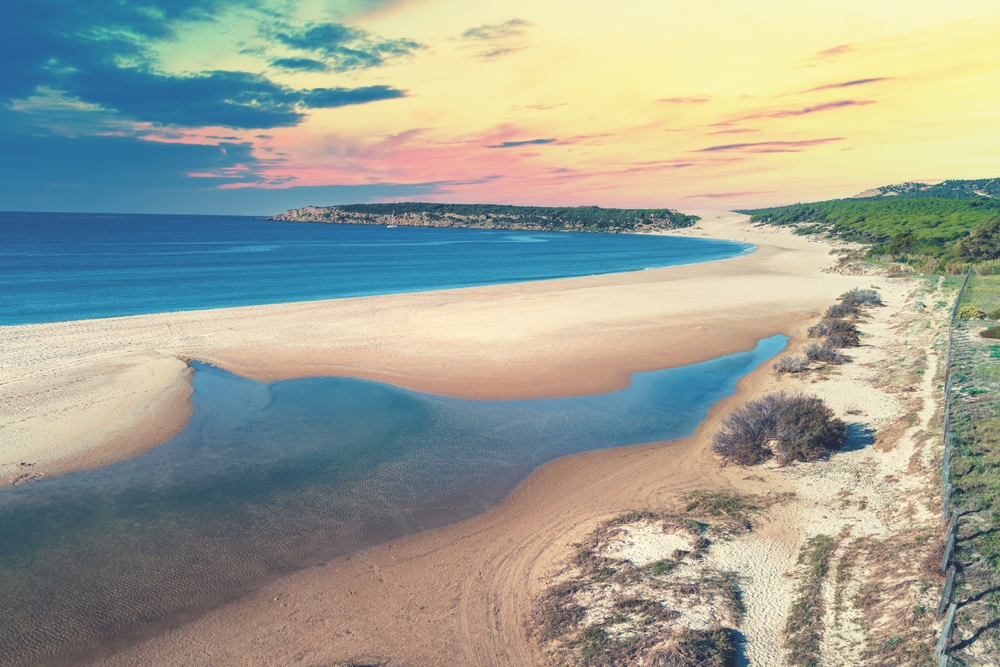 Atrakce na pobřeží Costa de la Luz: Co stojí za to vidět? 2 Pláž Bolonia Costa de la Luz Španělsko