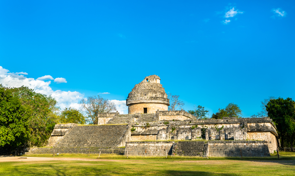 Mayská astronomická observatoř El Caracol v Chicen Itzá Mexiko