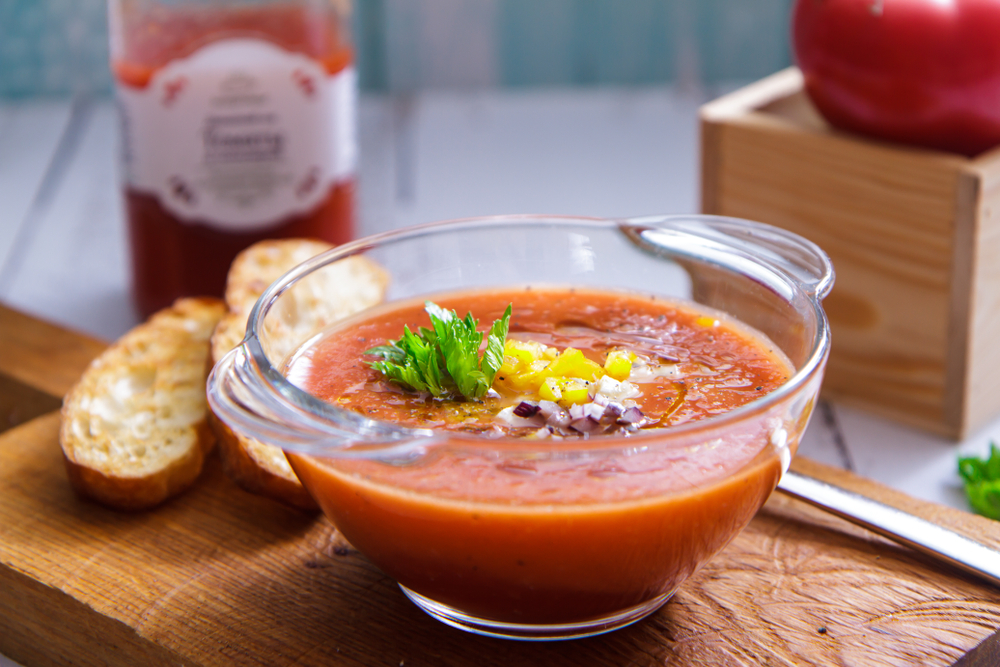 Co jíst ve Španělsku? 5 nejlepších pokrmů, kterými je španělská kuchyně proslulá 4 španělská polévka gazpacho