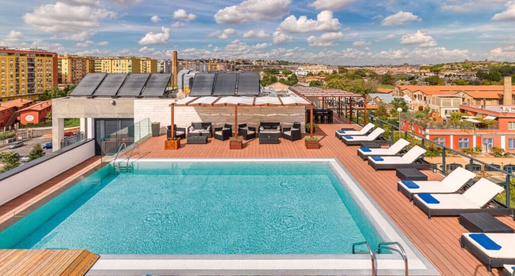 Top 5 nejlepších hotelů v Římě 3 Hotel-H10-Roma-Citta v Římě