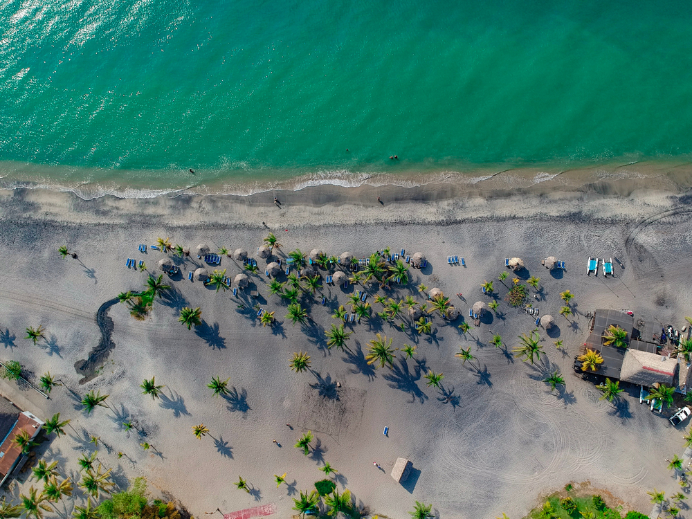 Playa Blanca – co vidět na jihu Lanzarote? 6 Letecký pohled na pláž Playa Blanca