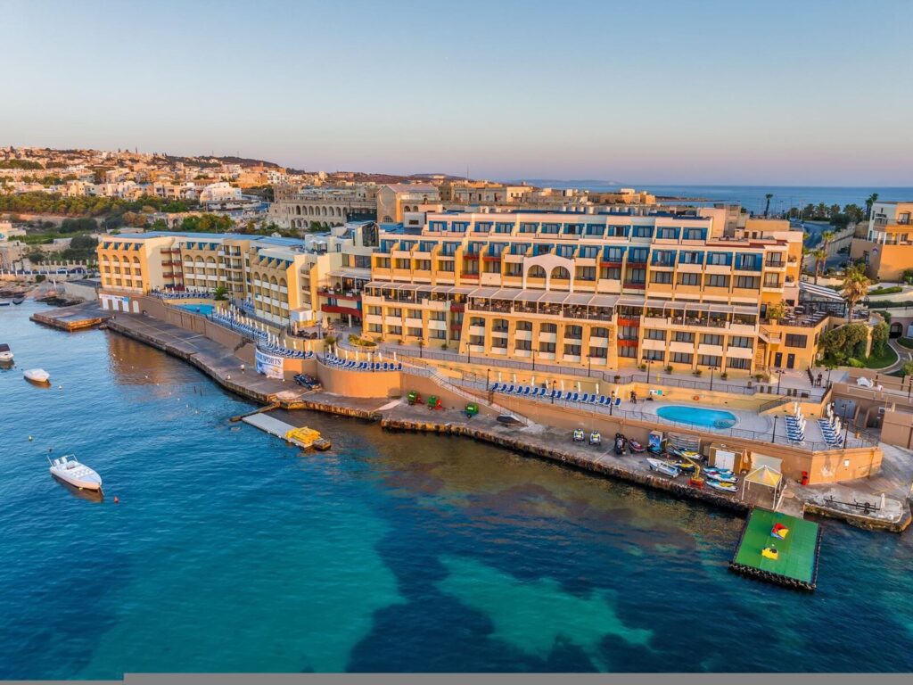 TOP 5 hotelů na Maltě pro vaši dovolenou 5 Verdi-St-Georges-Bay-Marina
