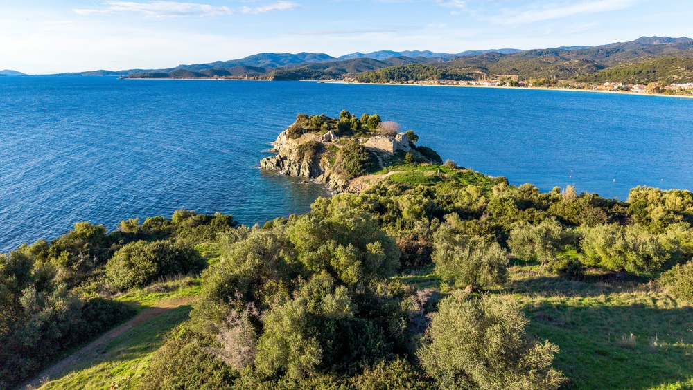 Chalkidiki – atrakce řeckého poloostrova ve tvaru Poseidonova trojzubce 3 archeologické naleziště starověkého Toroni na poloostrově Sithonia v Chalkidiki