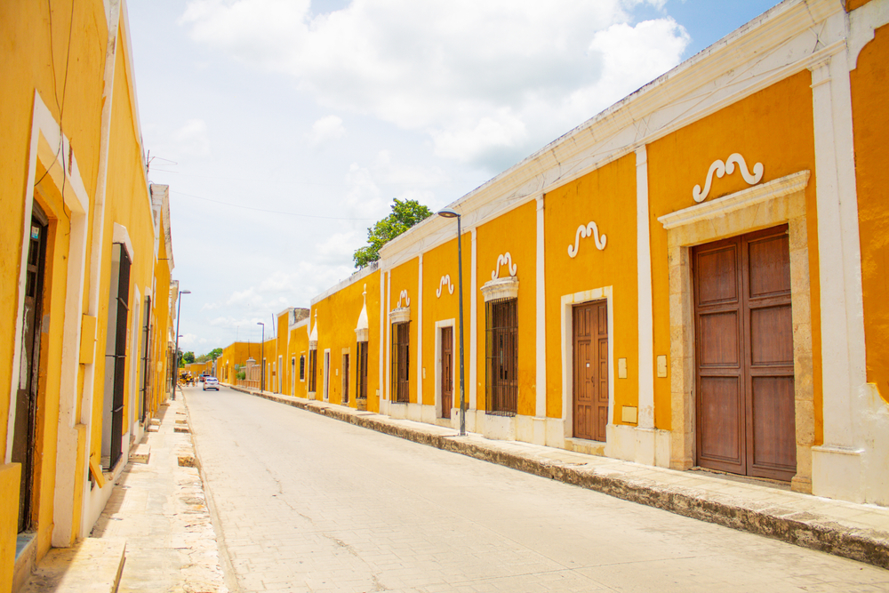 Co vidět v Mexiku? Podívejte se na 12 nejlepších míst a zajímavostí 18 Izamal, žluté španělské koloniální město na poloostrově Yucatán v Mexiku
