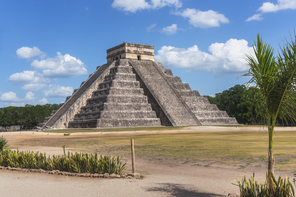 Co vidět v Mexiku? Podívejte se na 12 nejlepších míst a zajímavostí 13 Pyramida Chichen Itza v Mexiku